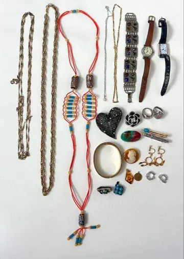 유품 정리 생전 정리 액세서리 묶음 판매