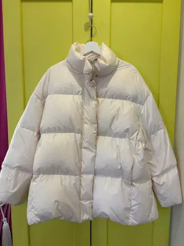 Gentle Herd 화이트 다운 자켓