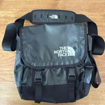 THE NORTH FACE 메신저 백 블랙