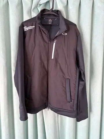 Oakley 블랙 스포츠 자켓