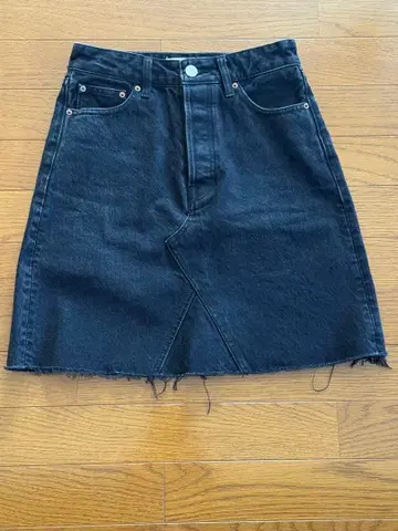 블랙 데님 미니 스커트