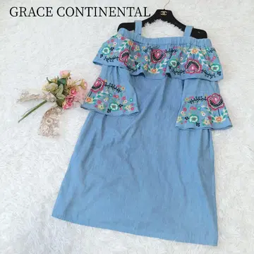 [ 그레이스 콘티넨탈 ] 오프숄더 원피스 자수 꽃무늬 데님 플레어