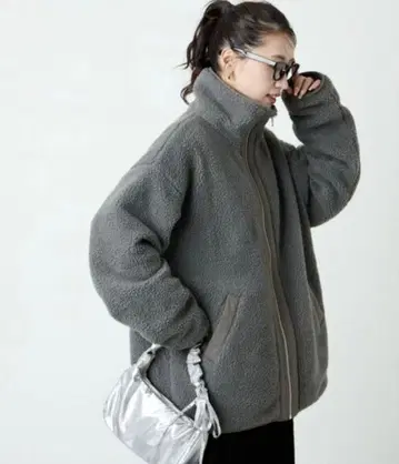 미사용 새상품 FREAK'S STORE 스탠드 카라 리버서블 보아 블루종