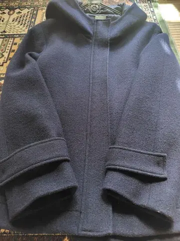 컨디션 최상 쿠미쿄쿠 숏 기장 후드 부착 코트