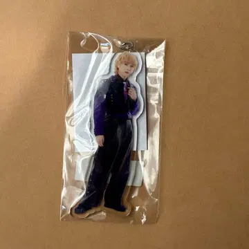 M!LK 요시다 진토 M!X 아크릴 스트랩 공세의 보라색 ver.