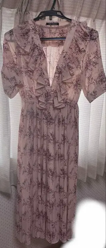 핑크 프릴 꽃무늬 맥시 드레스