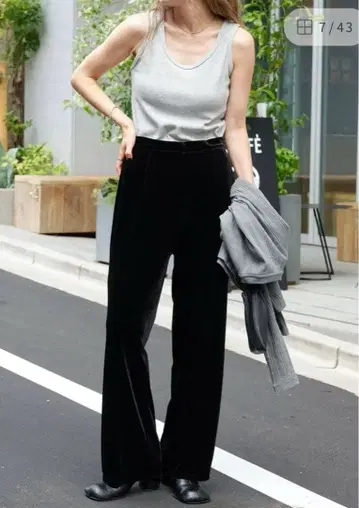 OUTDOOR PRODUCTS 벨로아 플레어 팬츠