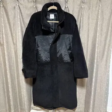 y110301 yuw 보아 코트 절개 블랙 두꺼운 원단 무지 고급