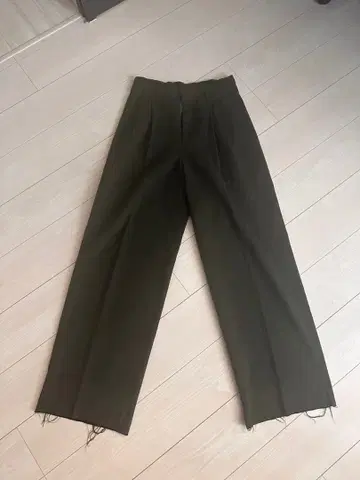 Jean Paul Gaultier 올리브 그린 슬랙스