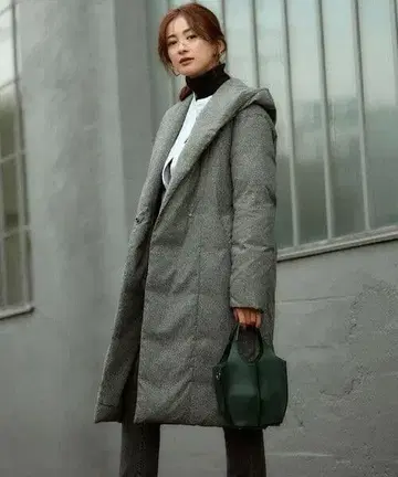 23구 LIMONTA 다운 가운 코트