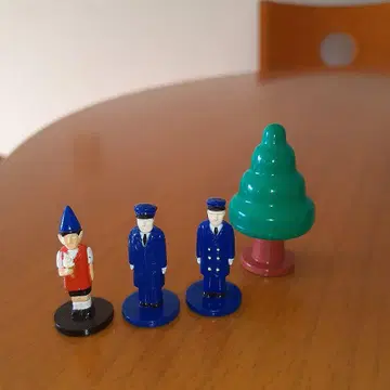 [레어] 캡슐 프라레일 역무원, 차장, 아이스를 든 소년 토마스, 나무