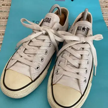 ALL STAR 화이트 스니커즈 23.5cm