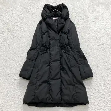 새상품급 갤러리 비스콘티 다운 코트 롱 리본 플레어 블랙