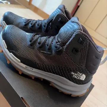 THE NORTH FACE VECTIV 블랙 등산화 24.5cm