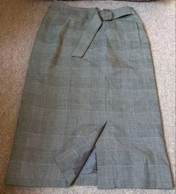 무릎 기장 스커트