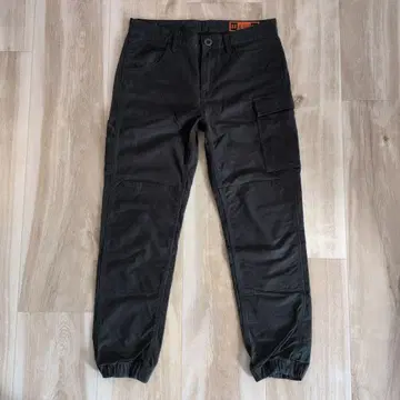 VOLCOM 워크웨어 캘리퍼 커프드 팬츠 BLK