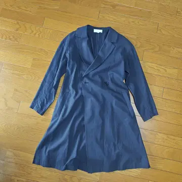 UNTITLED 네이비 트렌치코트 사이즈 2