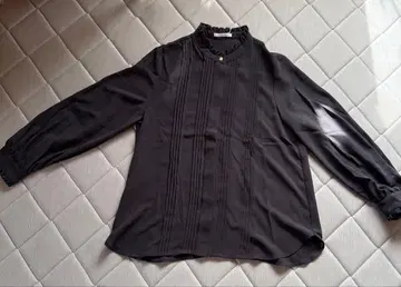 르 쿠르 블랑 블랙 프릴 옷깃 긴팔 블라우스 38 새상품