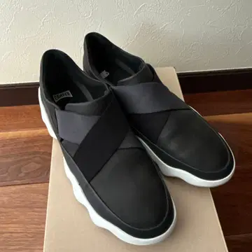 새상품급 Camper dub twins 스니커즈 39