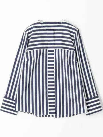 네이비와 화이트 스트라이프 긴팔 셔츠