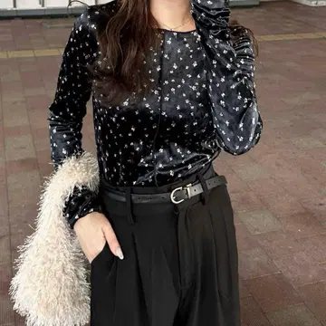 완판템 미니 꽃무늬 벨로아 상의