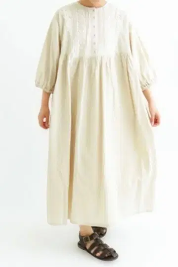 사만사 모스모스 가슴 배색 레이스 원피스