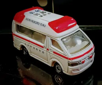 토미카 구급차 화이트/레드 아이치 구급차