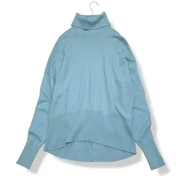 리브 드와 울 100% 터틀넥 니트 더스티 블루 백 슬릿