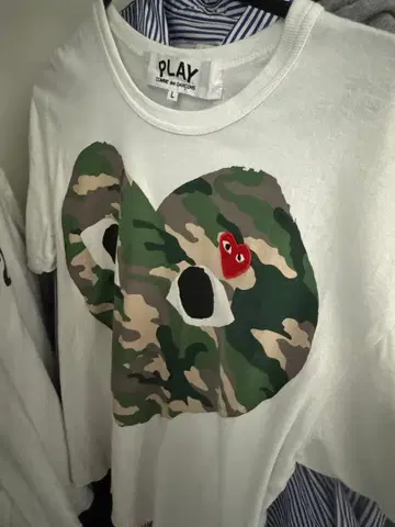 PLAY 카모플라쥬 하트 T셔츠 L 사이즈