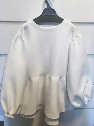 ella selectshop 풀오버 화이트