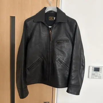 컨디션 최상 사용 10회 미만 트로피 클로징 허밍버드 자켓 40