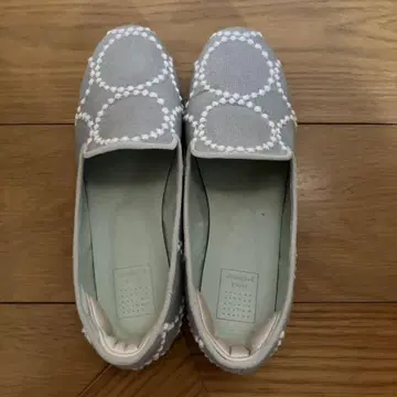 미나 페르호넨 펌프스 박스 포함