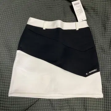 BANEL 두꺼운 원단 골프 스커트 블랙/화이트 반델