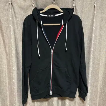 y110303 BEAMS 후드티 집업 블랙 포켓 M