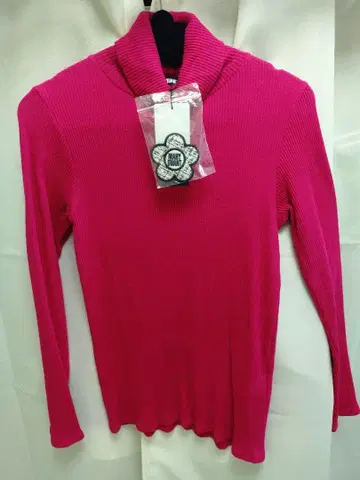 마리퀀트 택 포함 터틀 니트