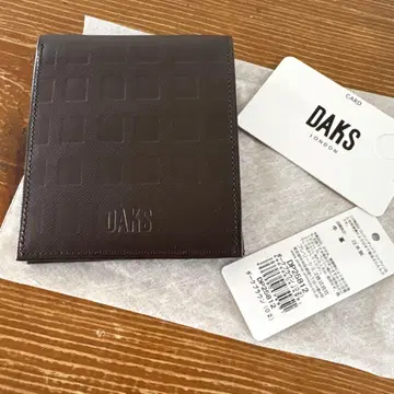 DAKS 브라운 체크 가죽 접이식 지갑