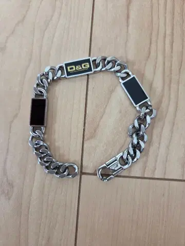 D&G 돌체앤가바나 팔찌