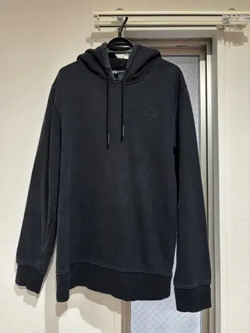 Y-3 그래픽 후드티 M 사이즈 블랙