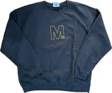 M 맨투맨 블랙 자수 로고 L 사이즈