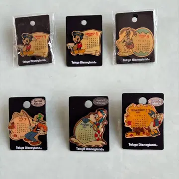 Disney 미키마우스 달력 핀 배지 2001년