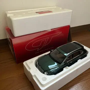 교쇼 GTspirit 다크 그린 1/18