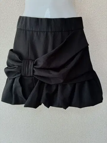 dazzlin 리본 벌룬 스커트 블랙