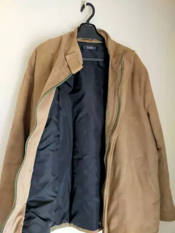 Cuirs (큐이) 남성용 아우터