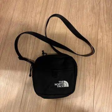 THE NORTH FACE 블랙 숄더백