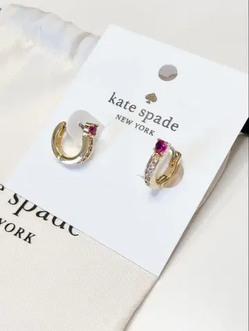 케이트 스페이드 엘레강트 미니 후프 귀걸이 루비 컬러 x 클리어 파베