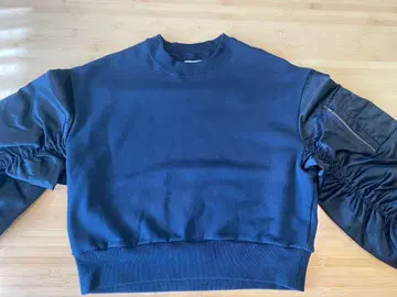 [ COEL ] MA-1풍 맨투맨 볼륨 슬리브 네이비