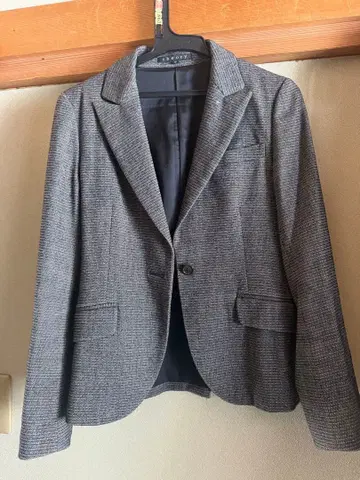 그레이 스트라이프 테일러드 자켓