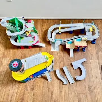 토미카 액션 고속도로 산 오르기 드라이브 토미카 빌딩 연결 도로 세트