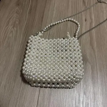 진주풍 비즈 숄더백 화이트