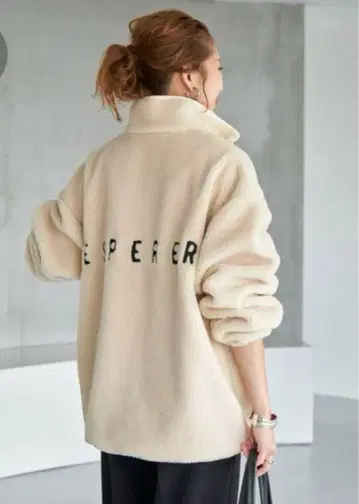 ESPERER 플리스 자켓 크림색